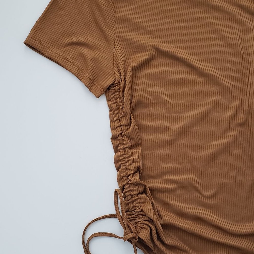PERFECTLY IMPERFECT Ruched Top - Picture 4 of 7